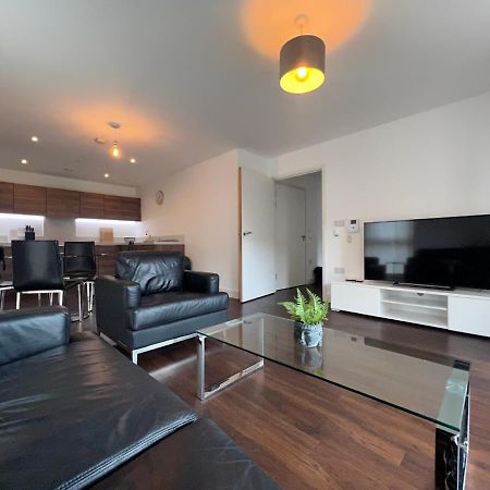 Modern 2Br 2Ba Apt Wparking Sleeps 6 Comfortably Londra Esterno foto